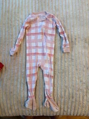 🚨NWOT Burts Bees 🚨Pink Plaid Footed One-Piece Pajama for Kids